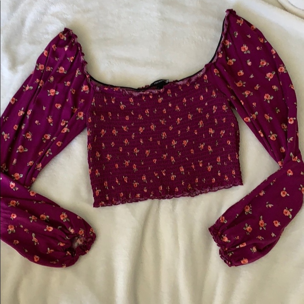 OFF SHOULDER CROP-TOP